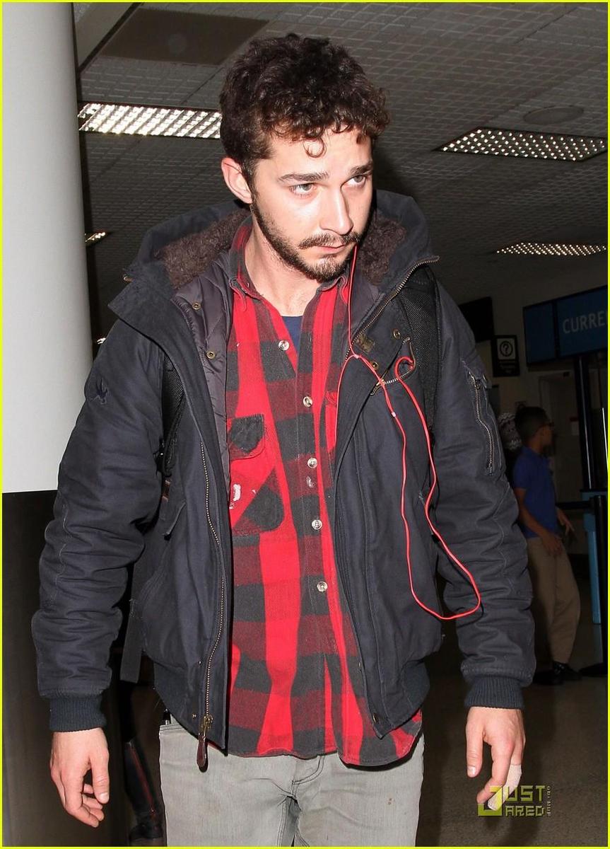 /dateien/np66944,1288728758,shia-labeouf-baja-fresh-04