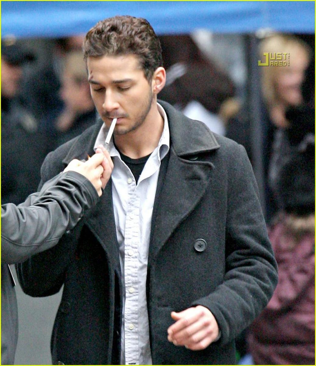 /dateien/np66944,1289666033,shia-labeouf-shotgun-07