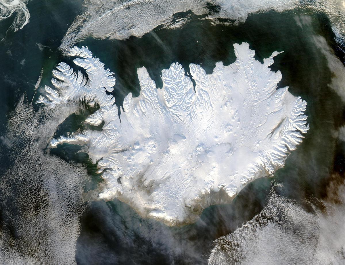 /dateien/uf2124,1236867646,Iceland satellite