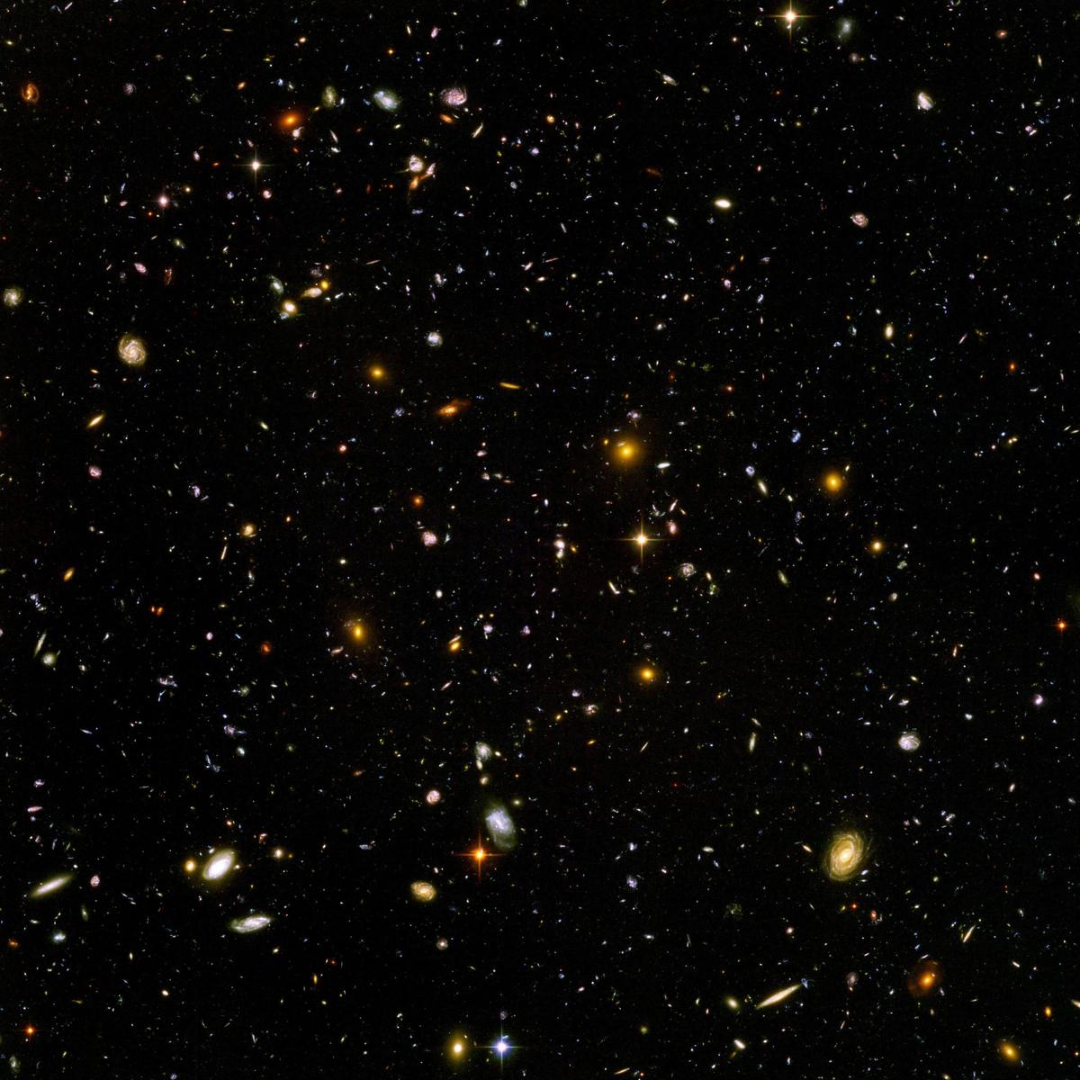 /dateien/uf28955,1227213242,Hubble Ultra Deep Field Black point edit
