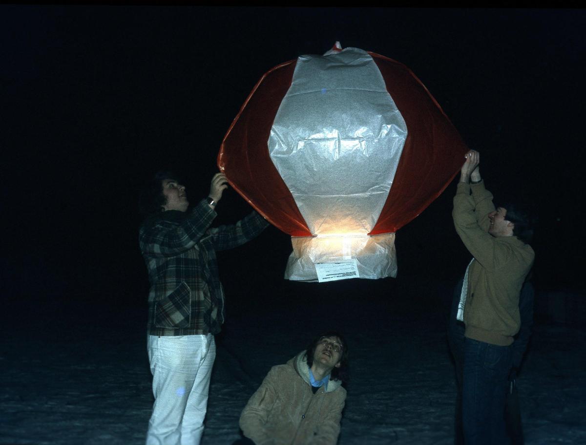 /dateien/uf41769,1232203038,UFO-Ballon beim Start