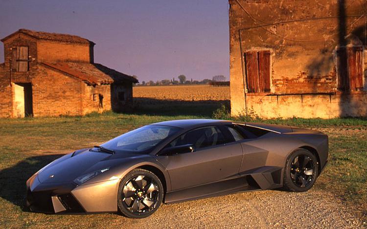 /dateien/uh59733,1263913528,112 0711 02z+lamborghini reventon+front view