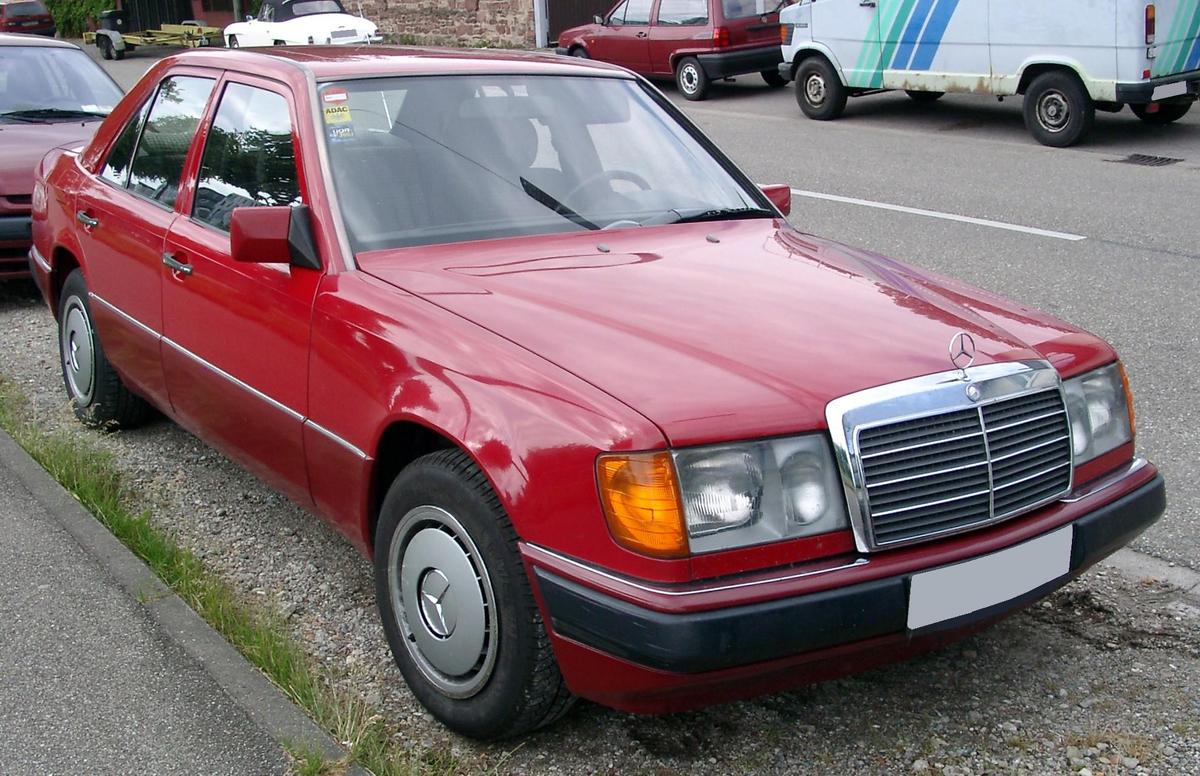 /dateien/uh59733,1270579221,Mercedes W124 front 20080520