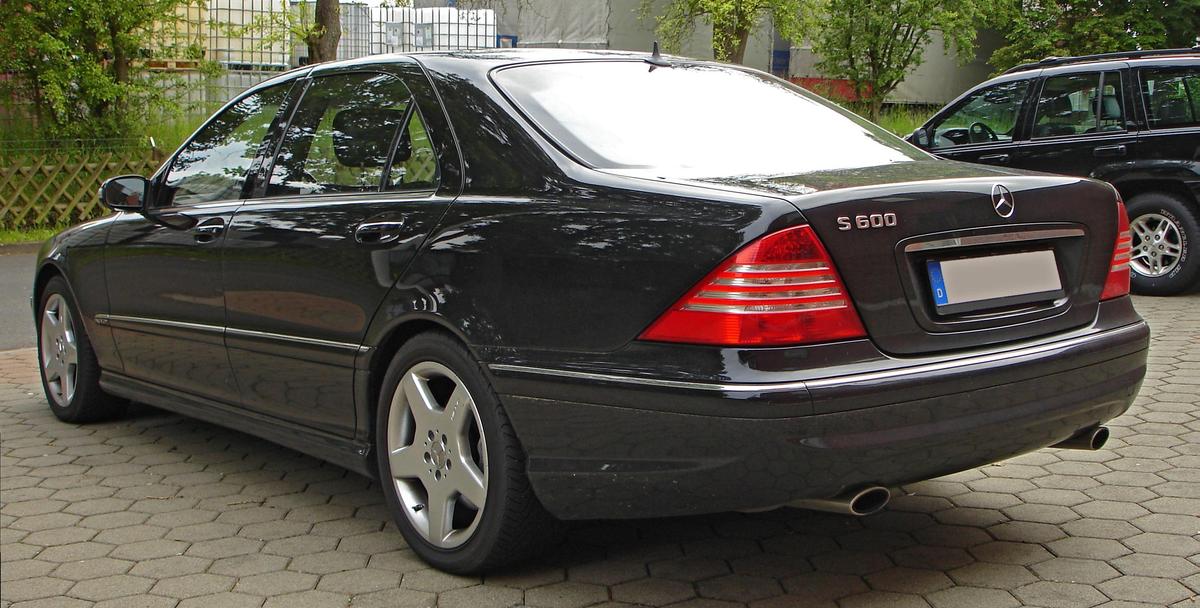 /dateien/vo59884,1265456939,Mercedes S600 rear