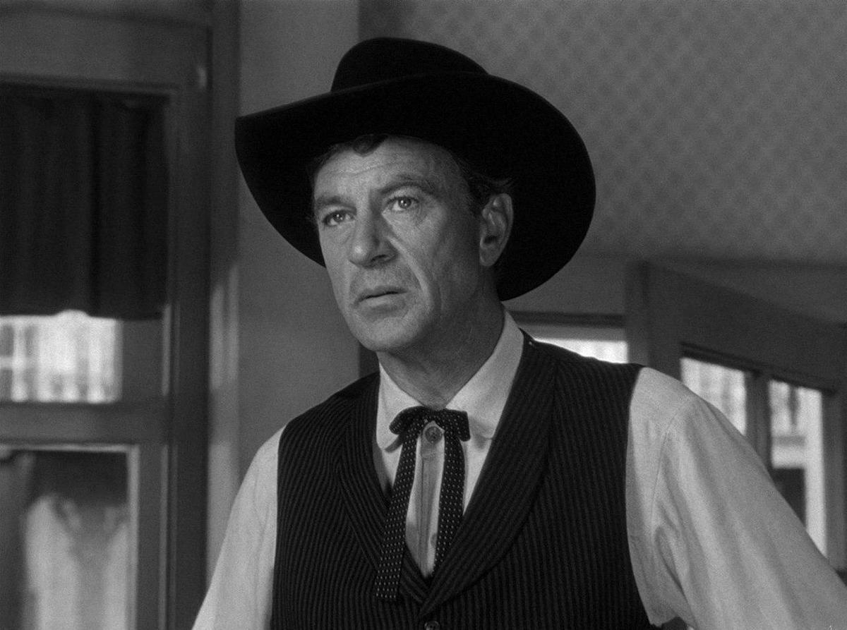 1280px-Gary Cooper in High Noon 1952