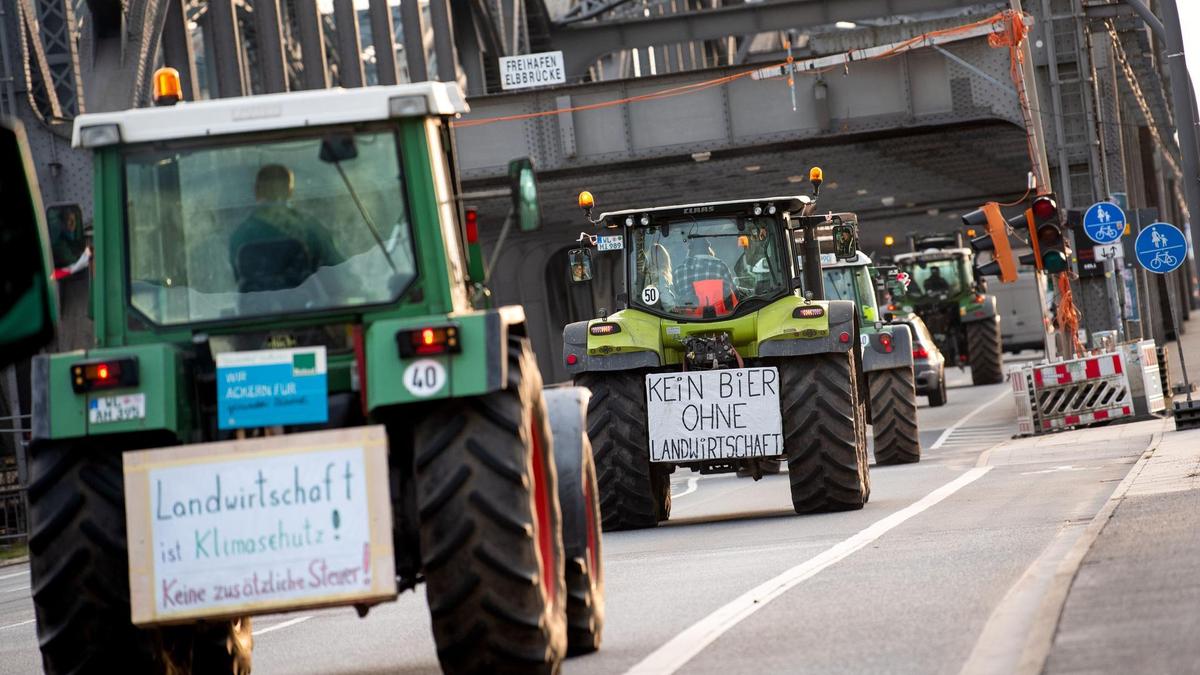 bauernproteste-hamburg-traktoren-100-192