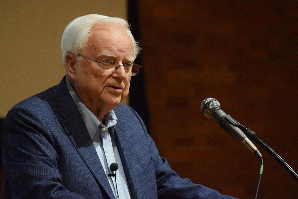 1280px-Frank Drake at Cornell October 20