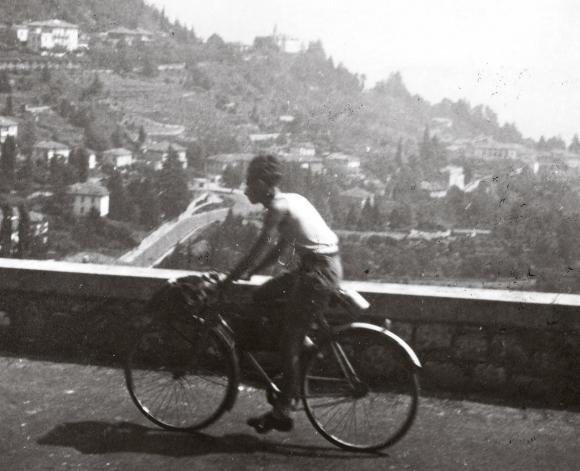 levi-bike-1941