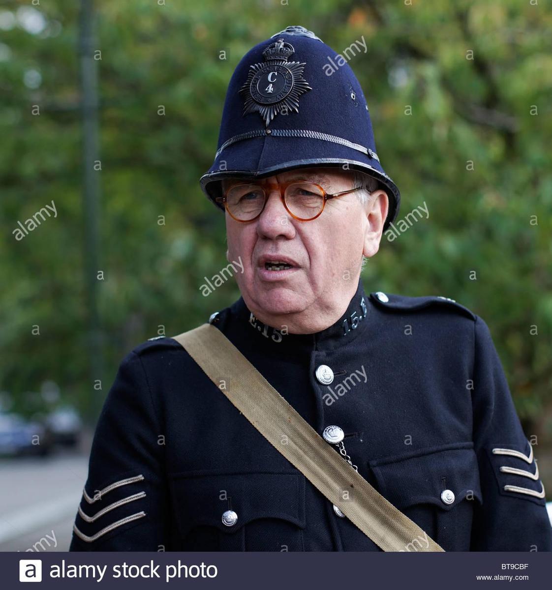 1940s-war-years-british-bobby-police-ser