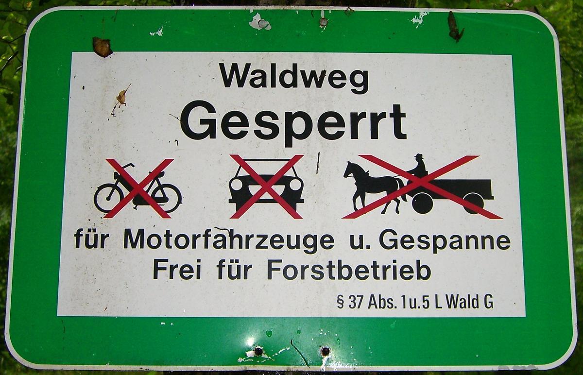 waldweg gesperrt