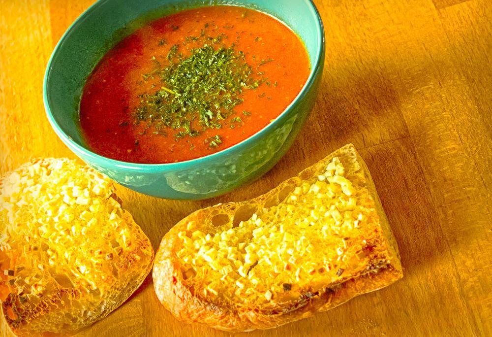 tomatensuppe  knobibaguette 1 von 1