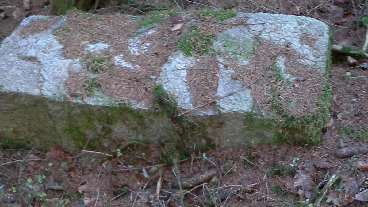 offensichtlich kuenstliche Steine Scheib