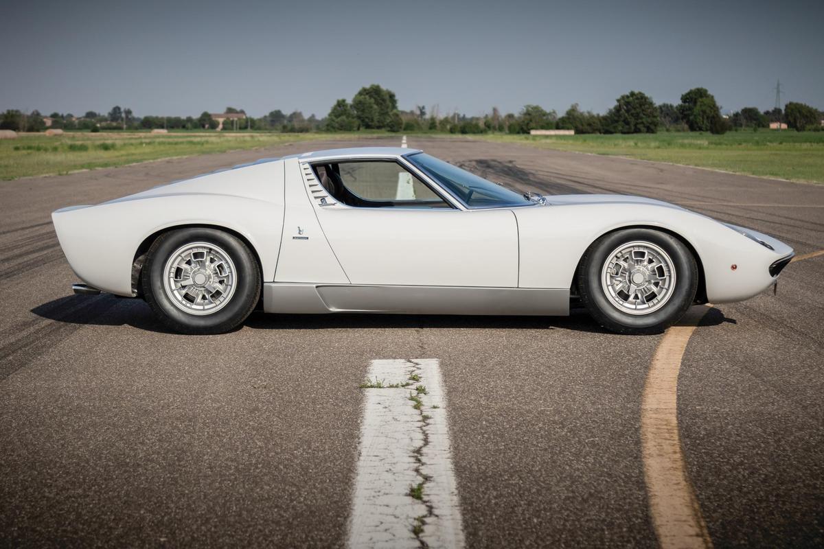 1971-Lamborghini-Miura-P400S-4863-21