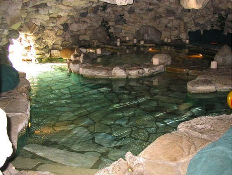 playboy-mansion-grotto