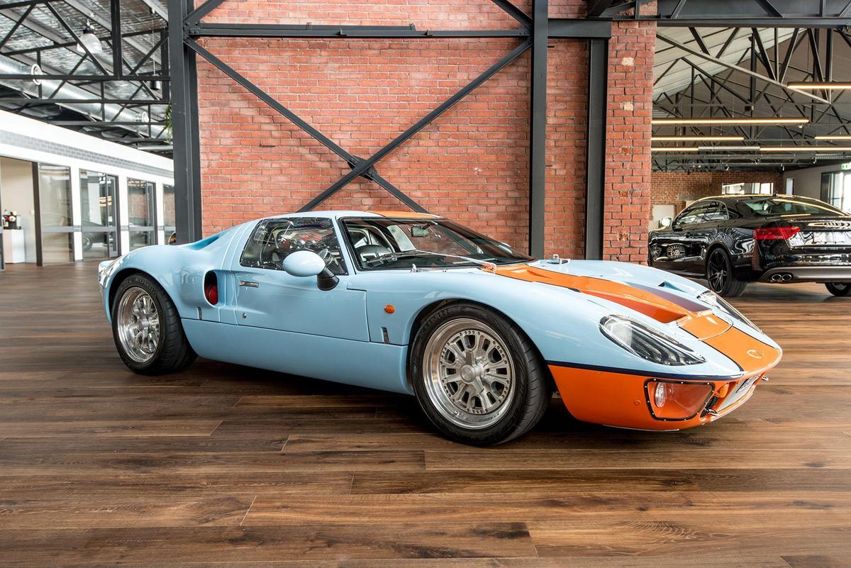 Forg-GT40-Replica-Gulf-2