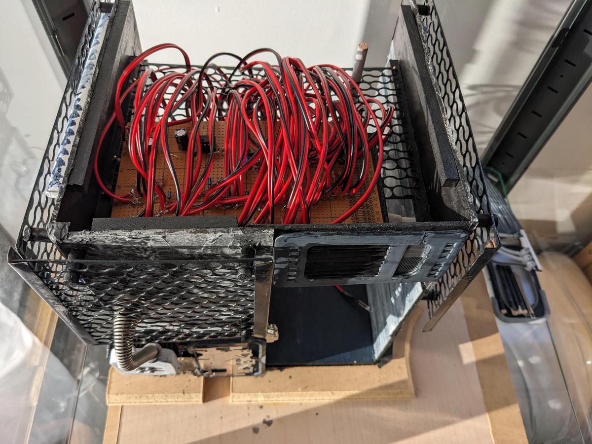 cables in