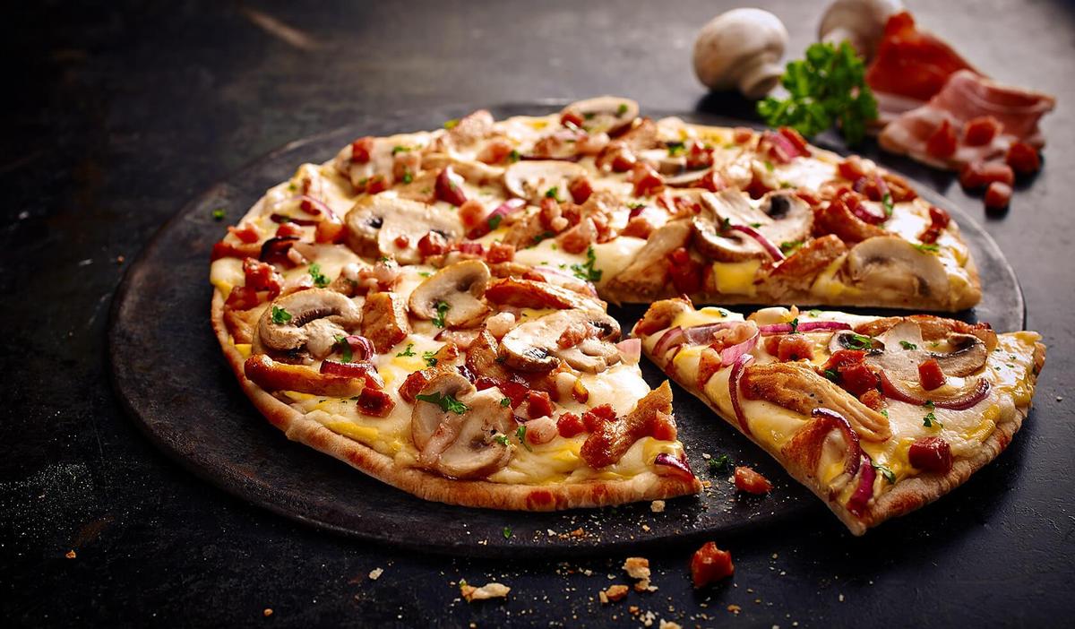 pizza-chicken-hollandaise