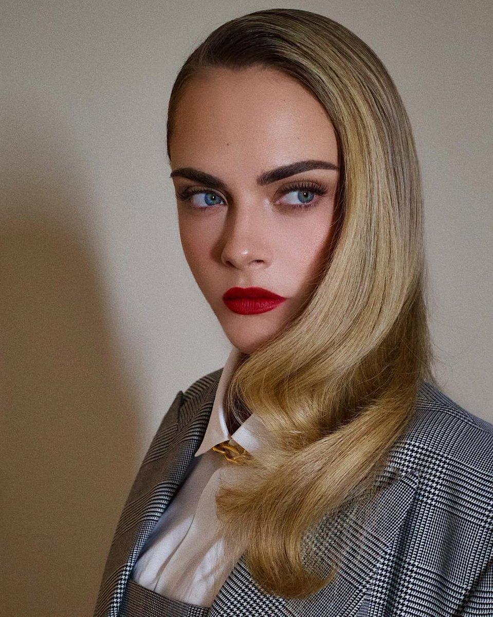 cara balmain show - Copy