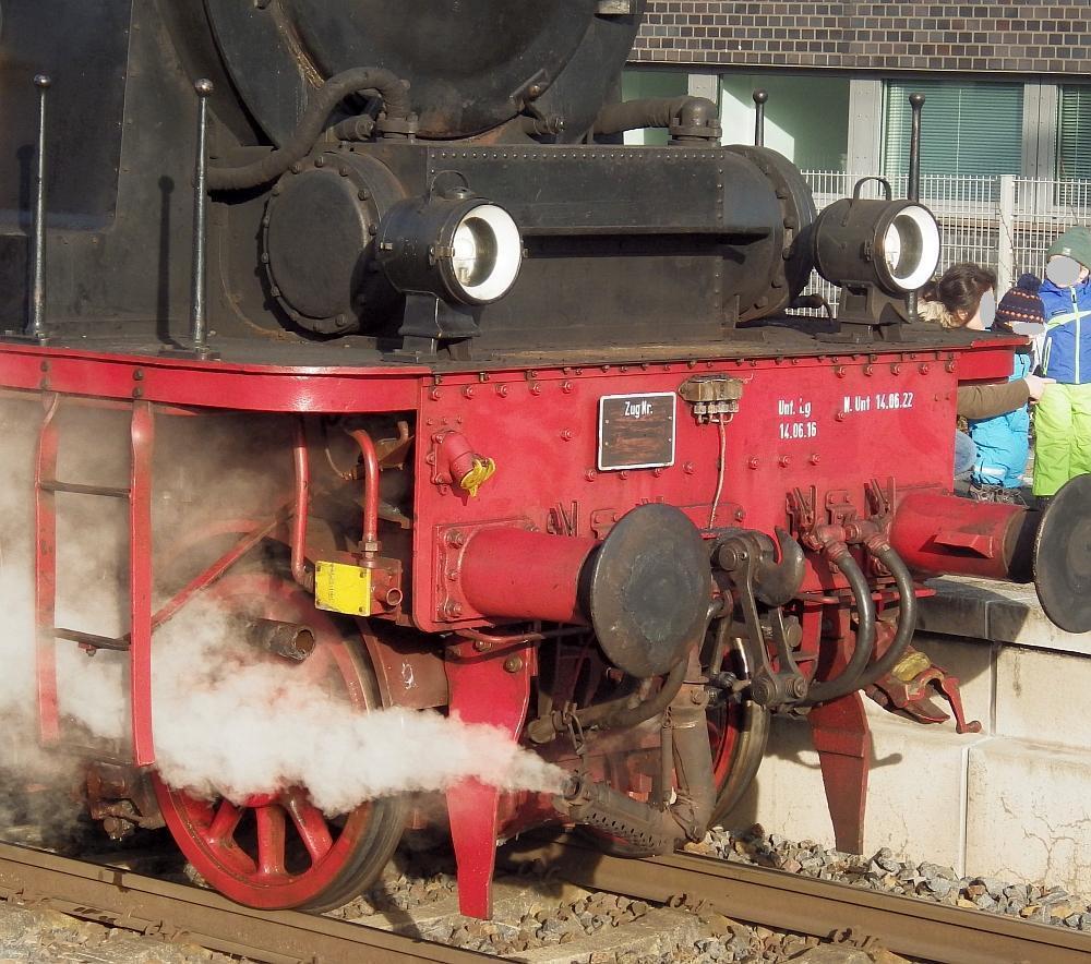 KK 2557-1000