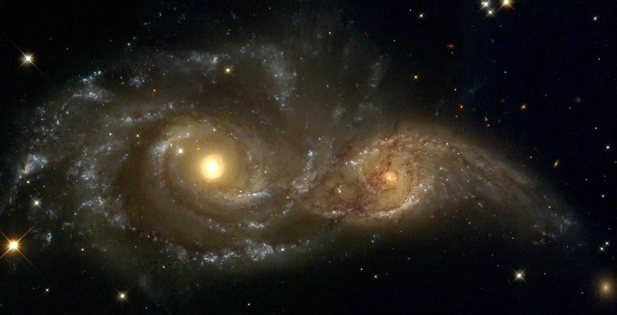 may-25-1996-ngc-2207-and-IC-2163