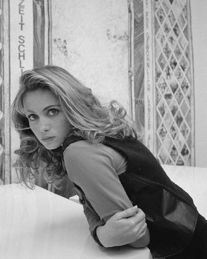 Emmanuelle Beart 1989 - Copy