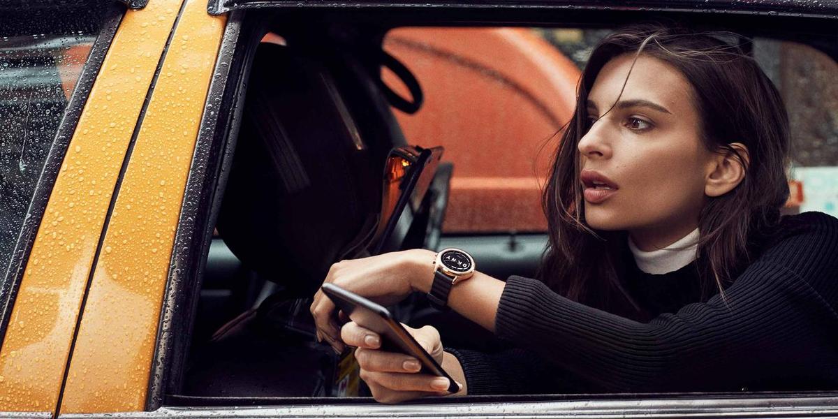 emrata dkny hybrid smartwacht