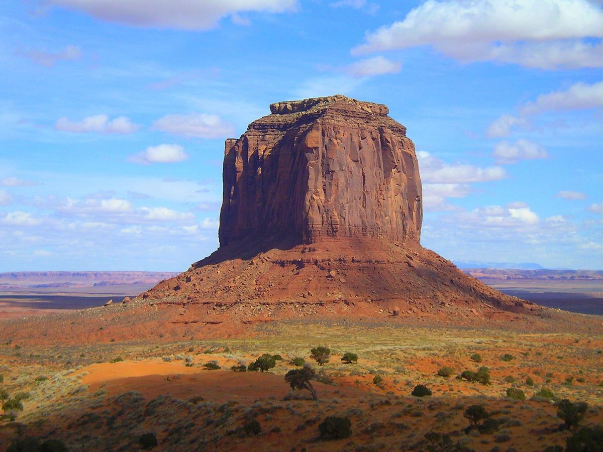 t98cb7b904632 Monument Valley Merrick Bu