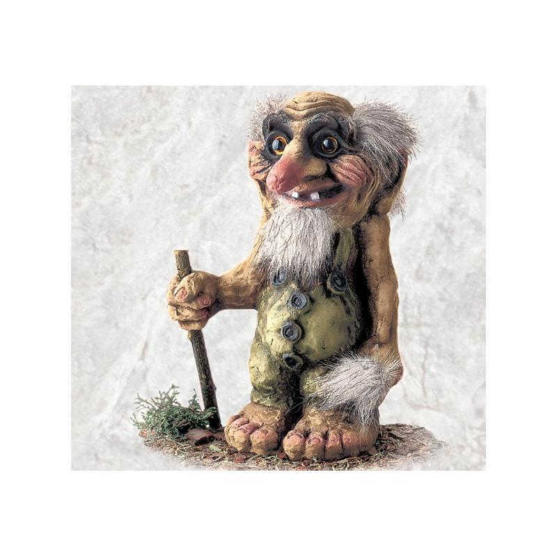 840111-troll-mit-einem-stock-old-troll-m