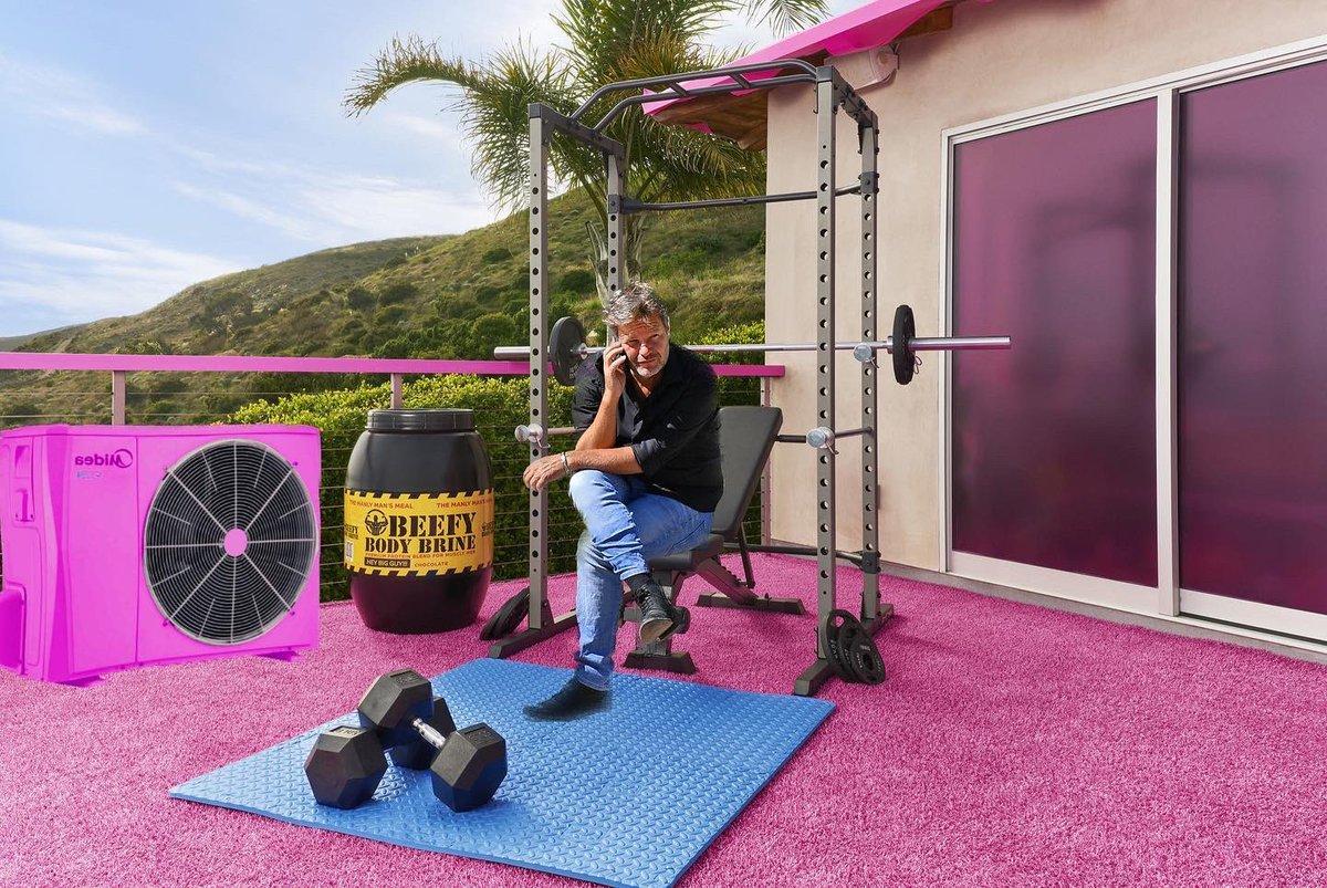 Robert im Barbie Fieber - Copy