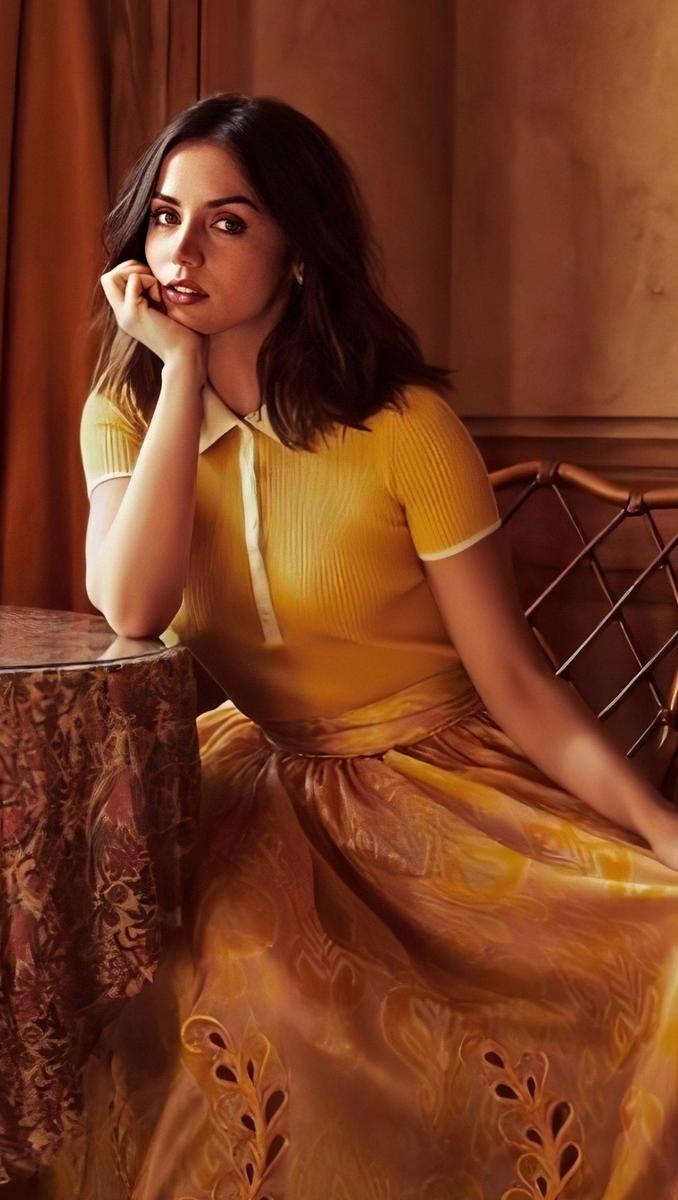 ana-de-armas-en-photoshoot 1220x2160 xtr