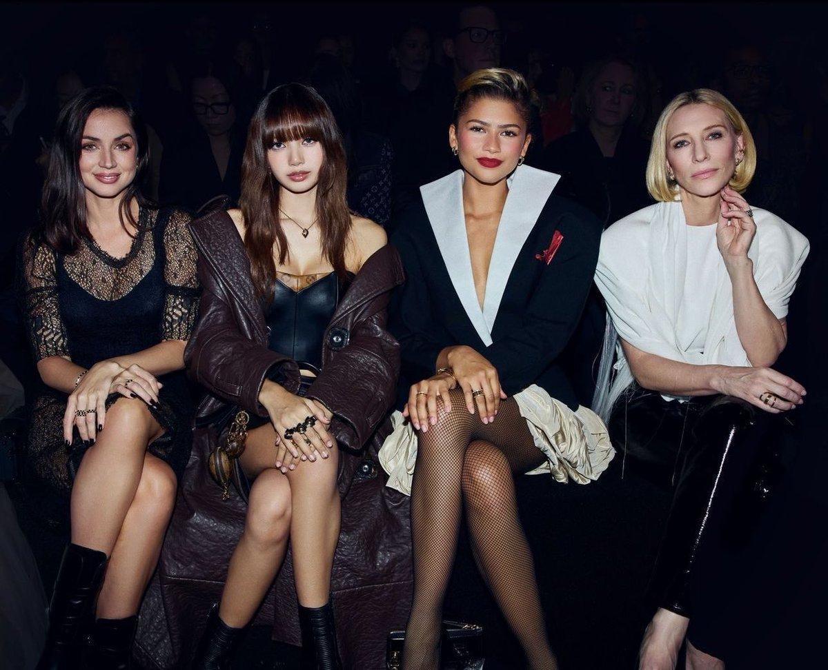 ana lisa zen cate  luis vuitton show - C