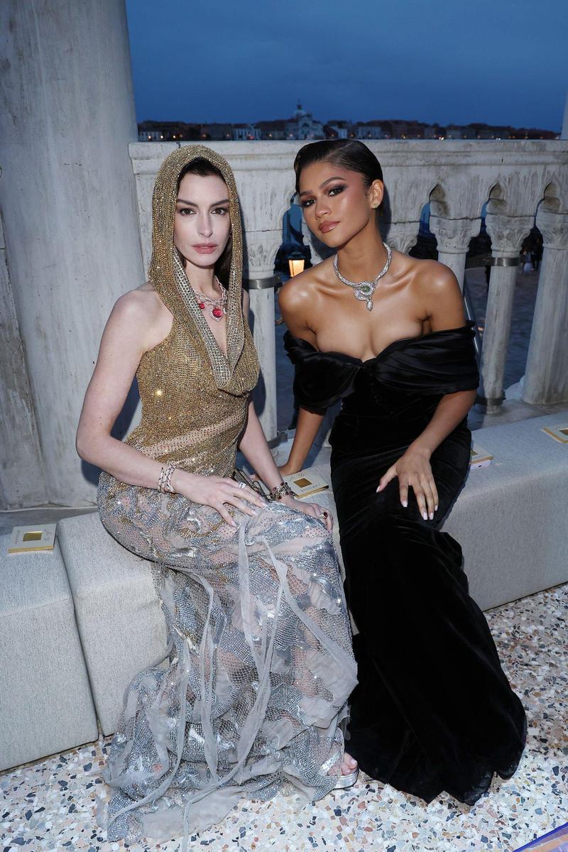 Cannes Anne Hath und Zendaya - Copy