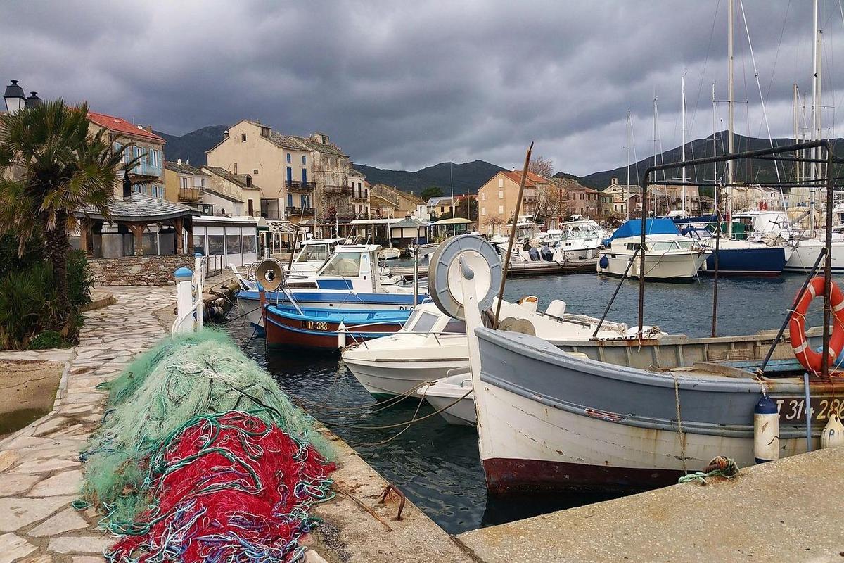 corsican-1818700 1280