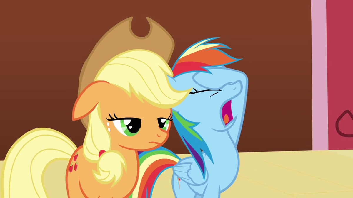 tae5725 t5036b4 Rainbow Dash facehoof S3