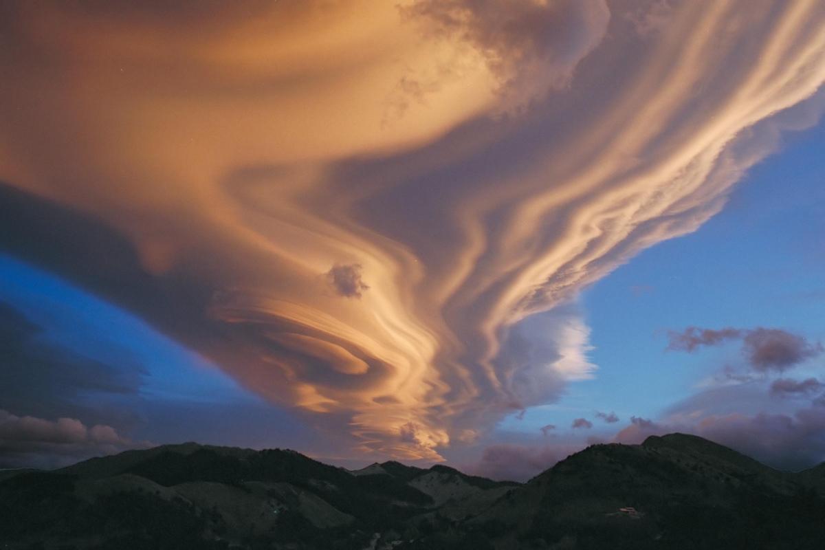 lenticular picking big