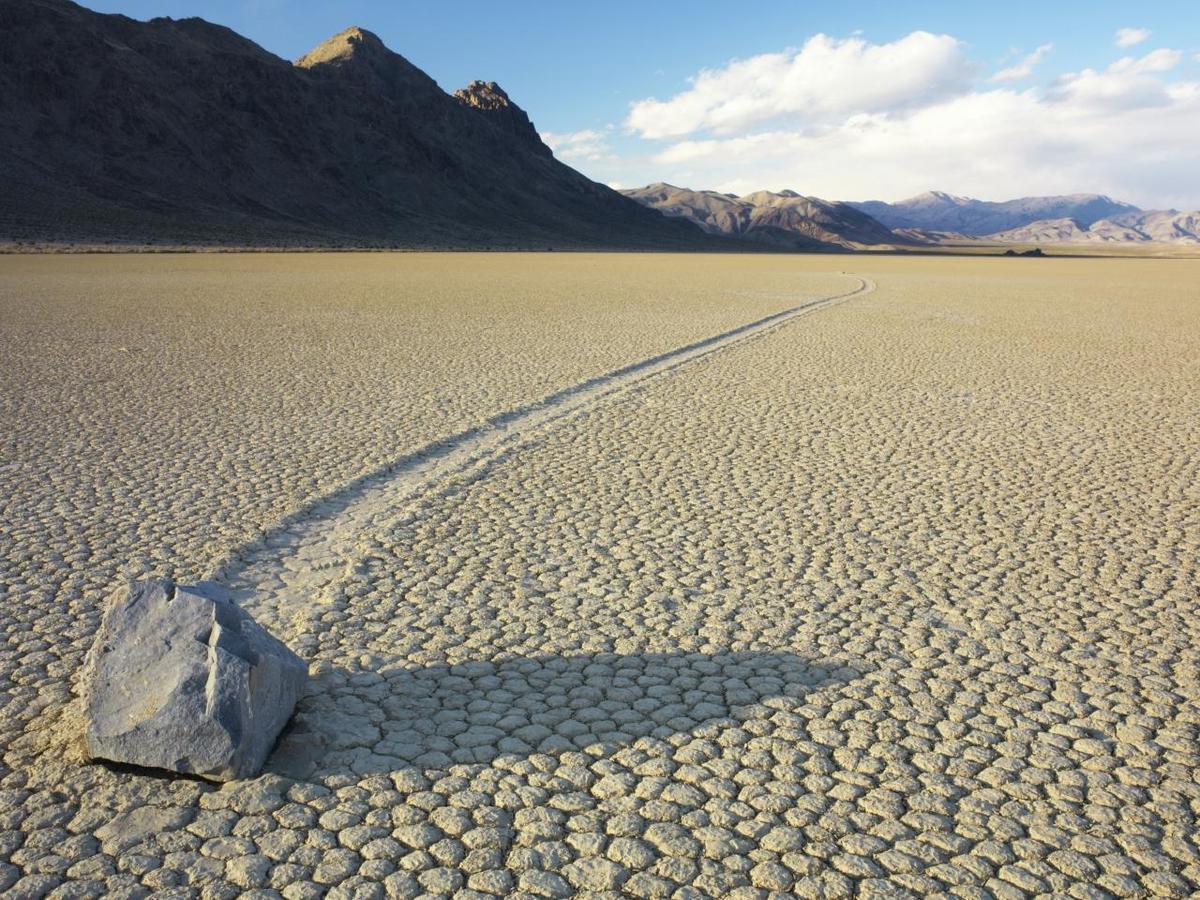 death-valley-nationalpark-stein