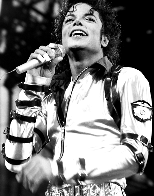 Mike-michael-jackson-24148304-500-636