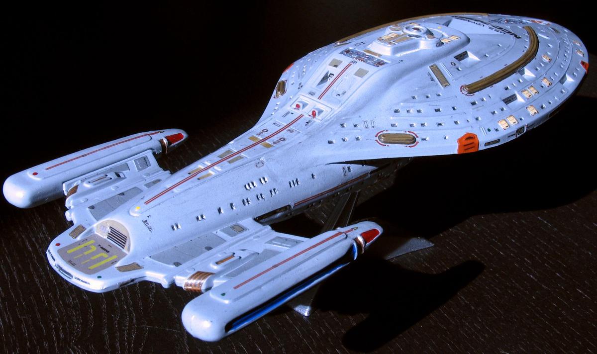 USS20Voyager206