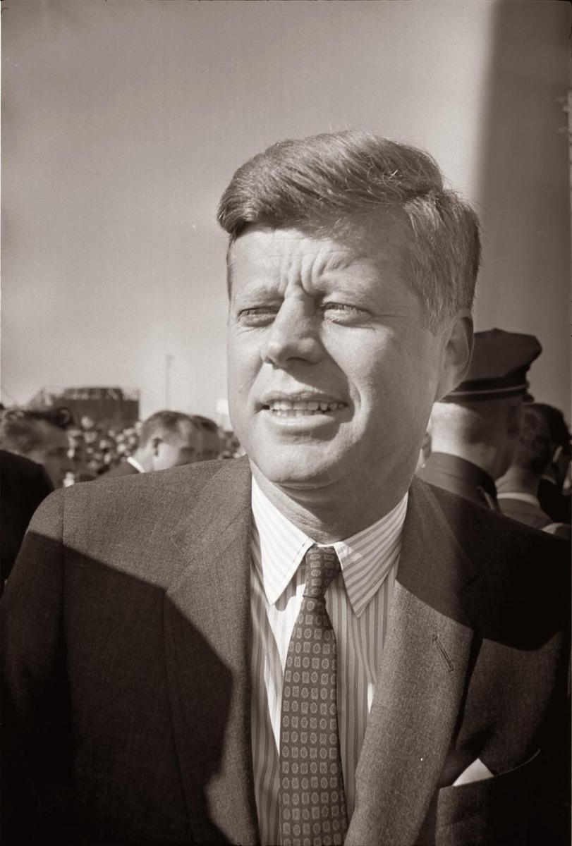 JFK-At-Love-Field-11-22-63