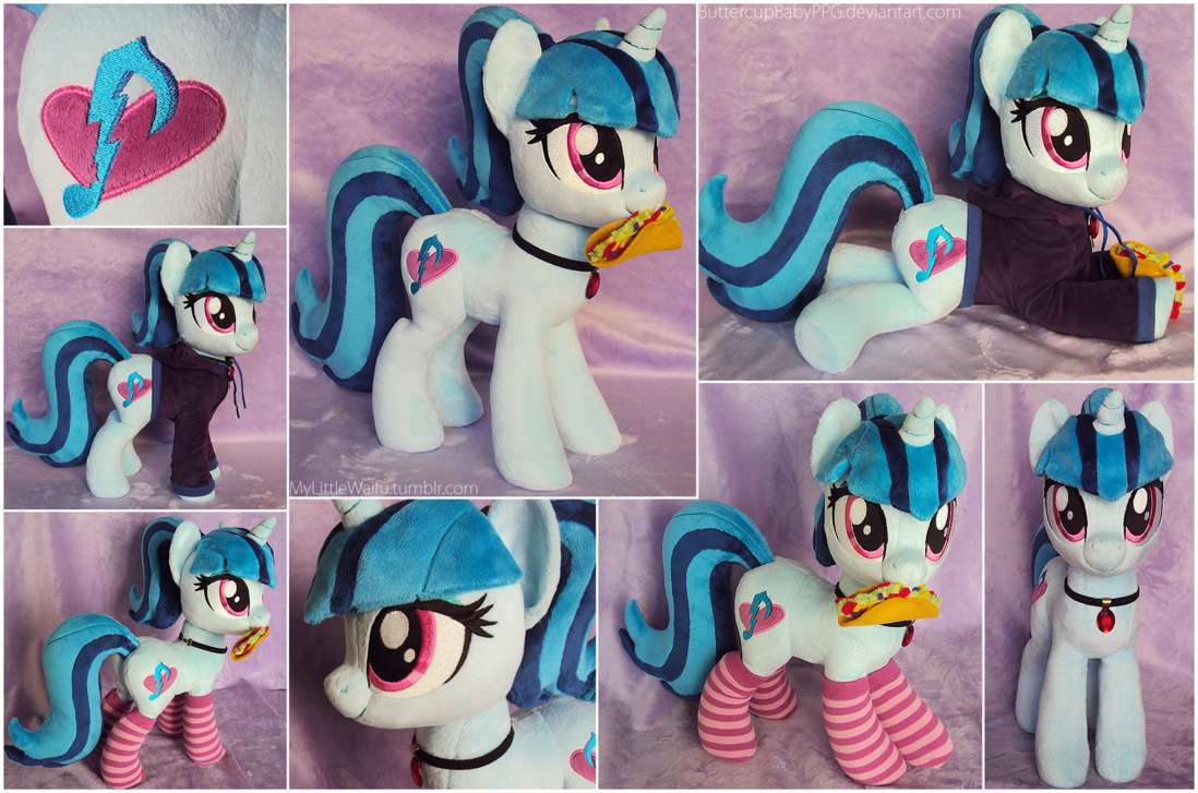 sonata pony plushie with taco  socks  an