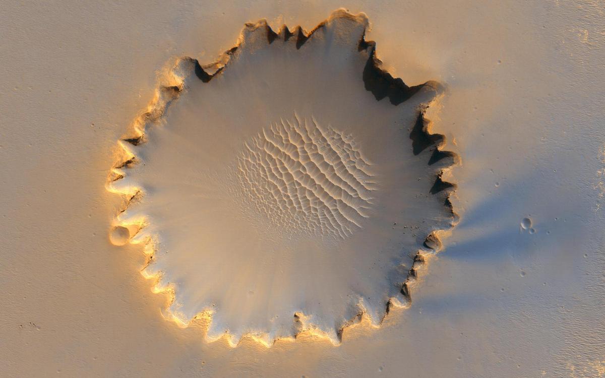 victoria-crater-mars