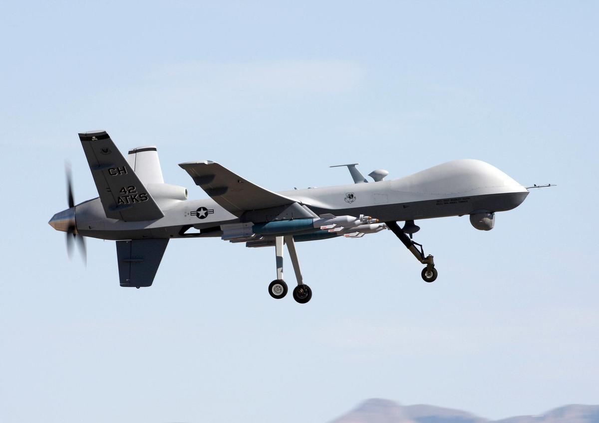 MQ-9 Reaper - 090609-F-0000M-777