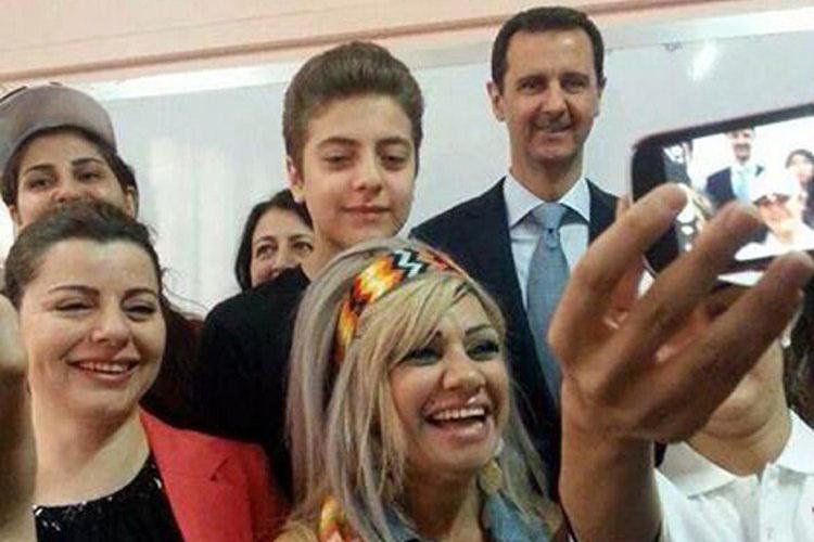 assad selfie syria1.jpg 3Fw 3D750