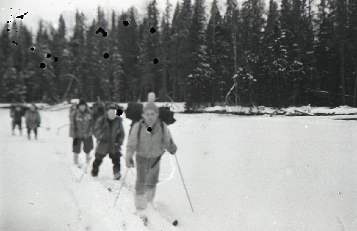 Dyatlov-pass-unknown-camera-film5-18