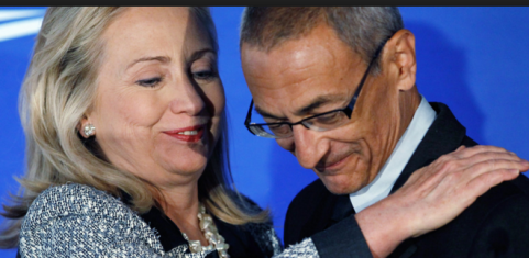 podesta-clinton-hugging