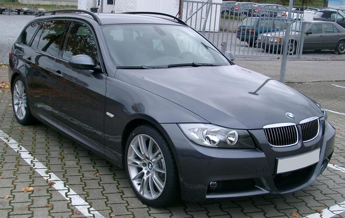 BMW E90 Touring front 20071104