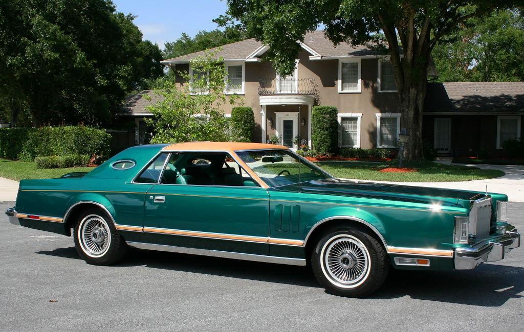 1977-Lincoln-Mark-V-Givenchy-Edition-a