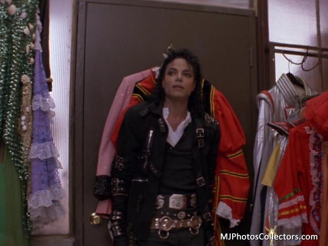 extremely-hot-michael-jackson-24821377-6