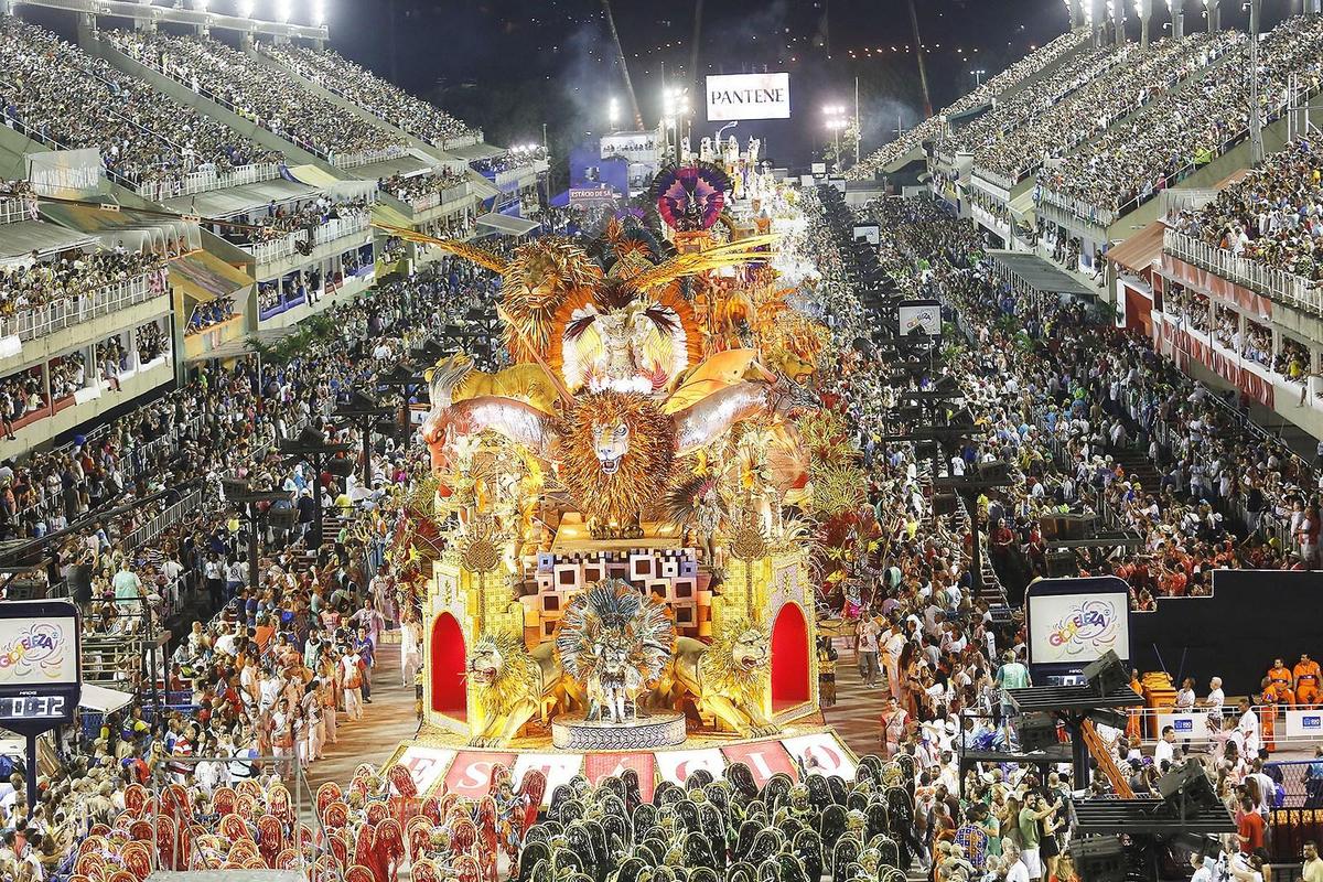 Sambadrome-Parade-Rio-Carnaval