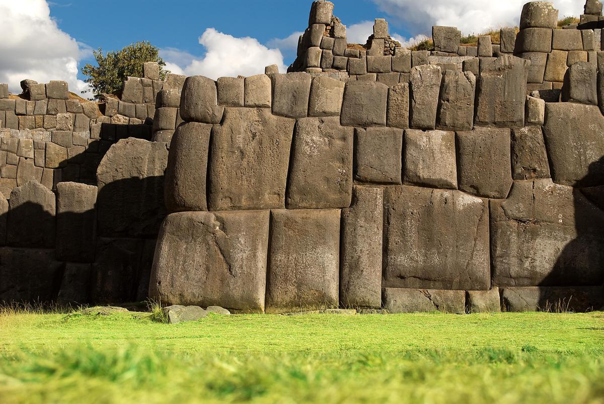 sacsayhuaman-17-06-2011-205